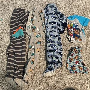 Bays 2T pajama bundle